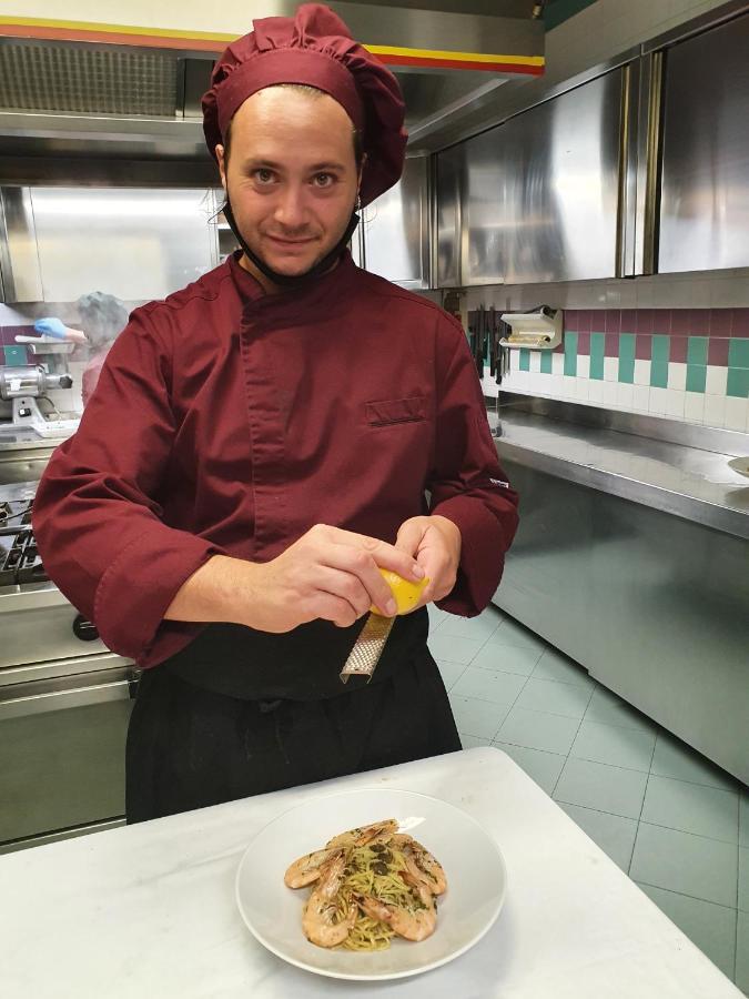 Albergo Ristorante Pozzi Μπελάρια-Ιτζέα Μαρίνα Εξωτερικό φωτογραφία