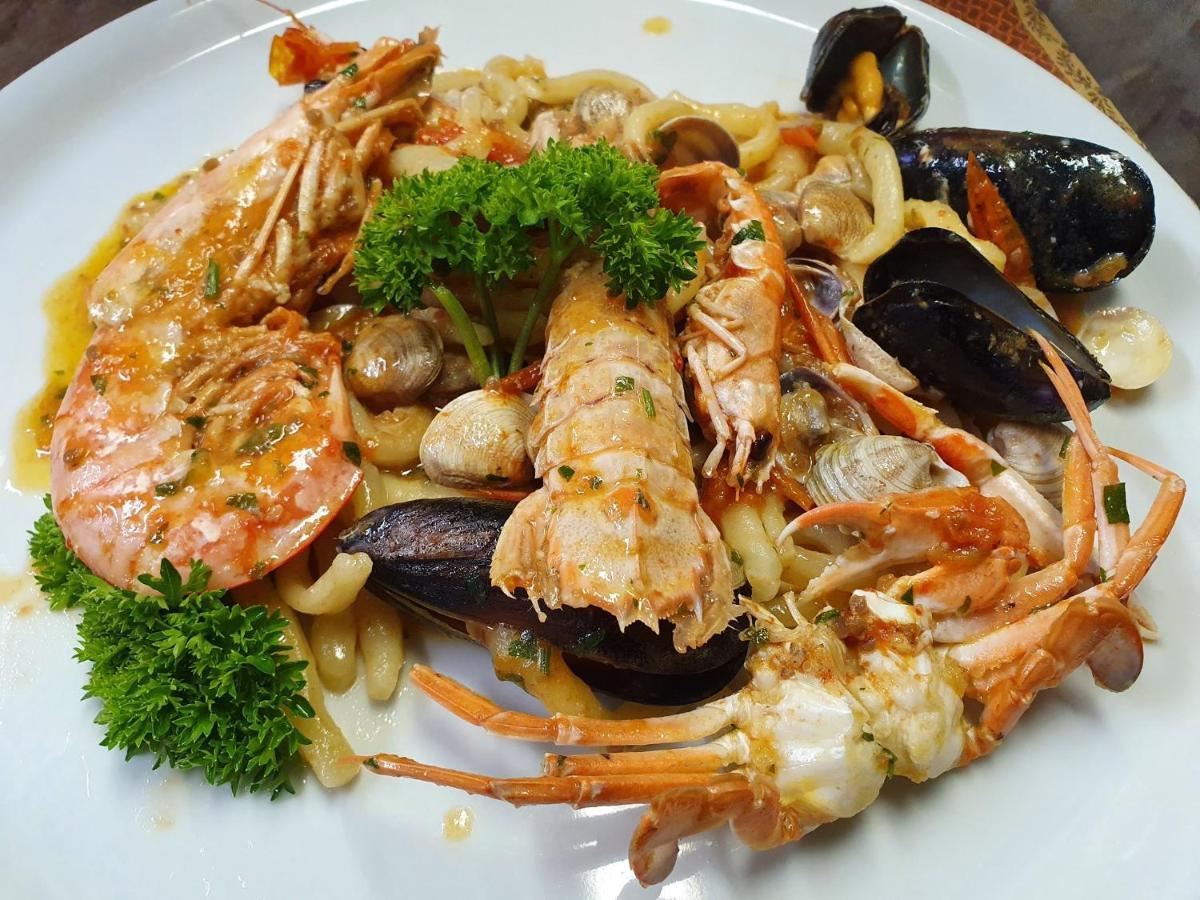Albergo Ristorante Pozzi Μπελάρια-Ιτζέα Μαρίνα Εξωτερικό φωτογραφία