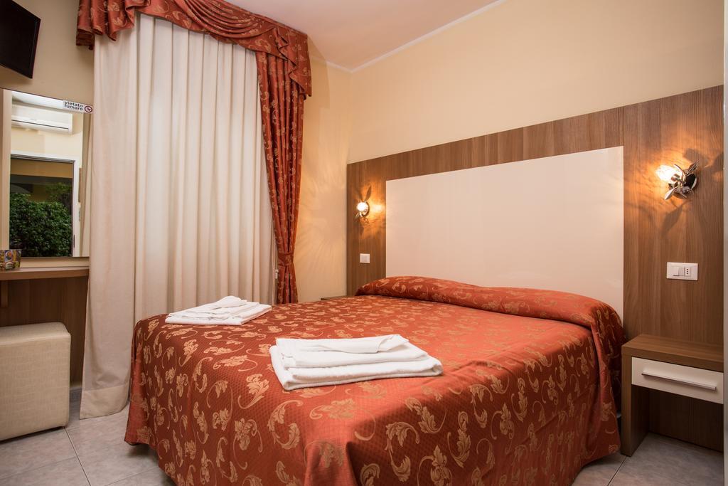 Albergo Ristorante Pozzi Μπελάρια-Ιτζέα Μαρίνα Εξωτερικό φωτογραφία
