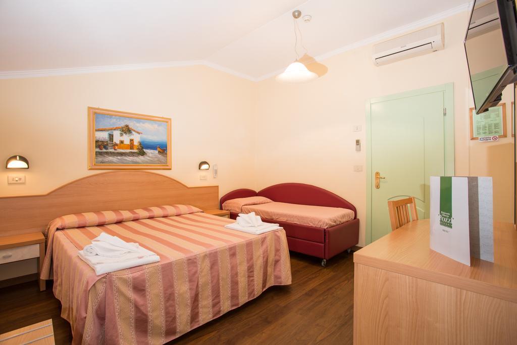 Albergo Ristorante Pozzi Μπελάρια-Ιτζέα Μαρίνα Εξωτερικό φωτογραφία